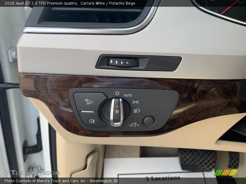 Carrara White / Pistachio Beige 2018 Audi Q7 2.0 TFSI Premium quattro