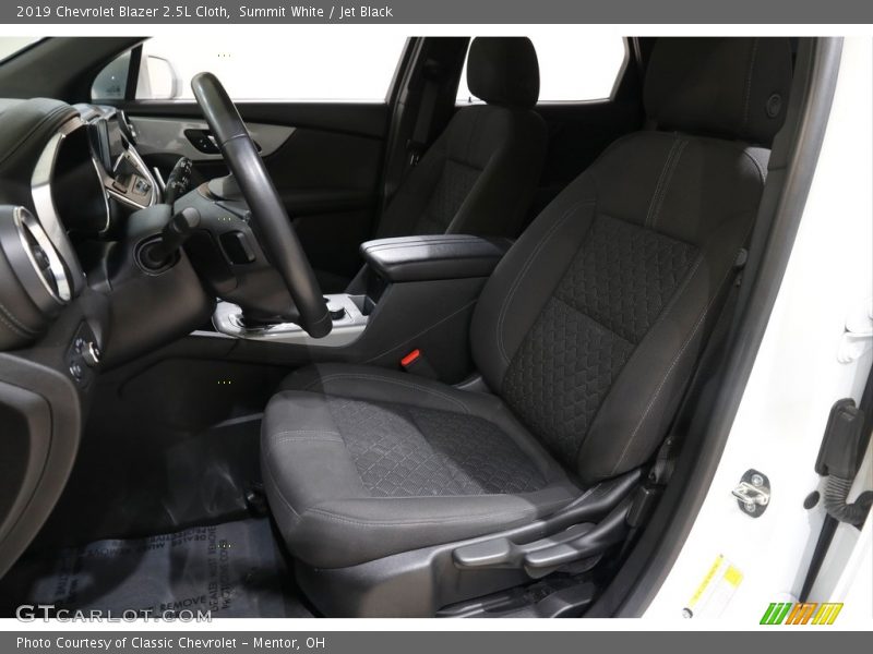 Summit White / Jet Black 2019 Chevrolet Blazer 2.5L Cloth