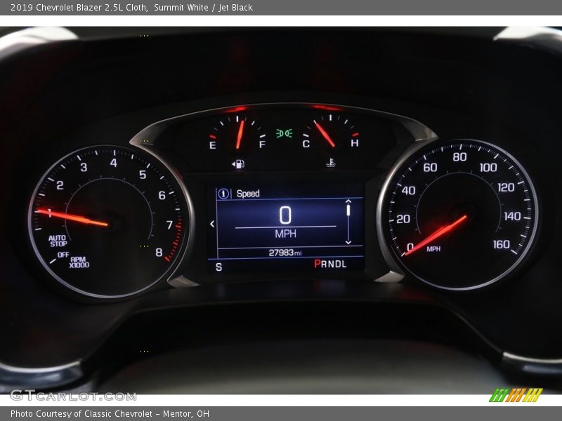 Summit White / Jet Black 2019 Chevrolet Blazer 2.5L Cloth