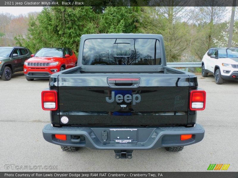 Black / Black 2021 Jeep Gladiator Willys 4x4