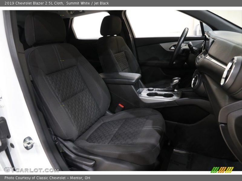 Summit White / Jet Black 2019 Chevrolet Blazer 2.5L Cloth