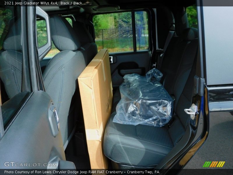 Black / Black 2021 Jeep Gladiator Willys 4x4