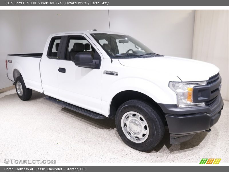 Oxford White / Earth Gray 2019 Ford F150 XL SuperCab 4x4