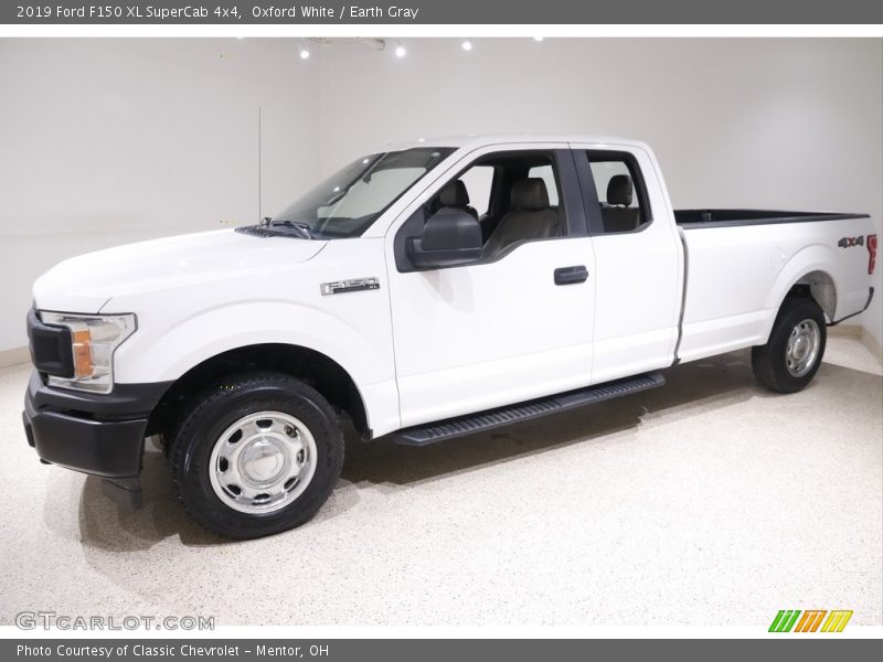 Oxford White / Earth Gray 2019 Ford F150 XL SuperCab 4x4