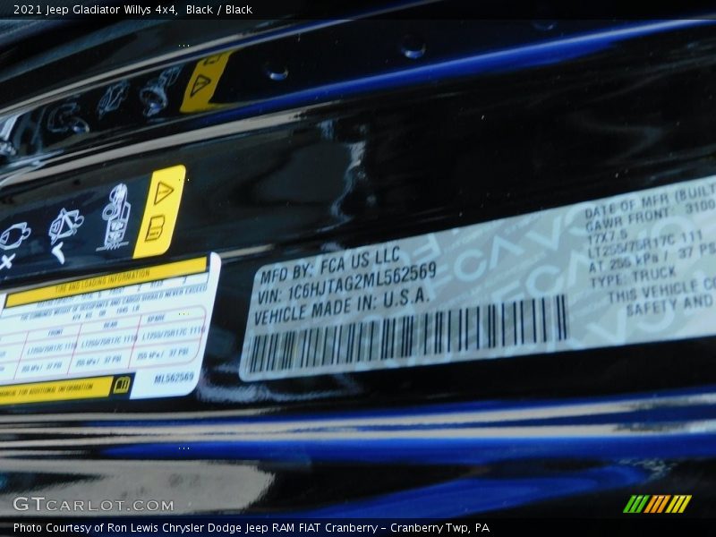 Black / Black 2021 Jeep Gladiator Willys 4x4