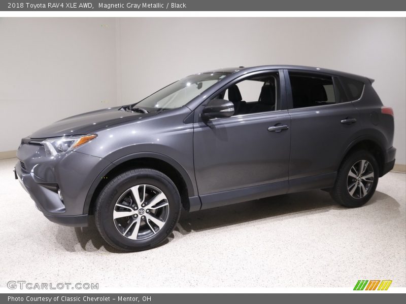 Magnetic Gray Metallic / Black 2018 Toyota RAV4 XLE AWD