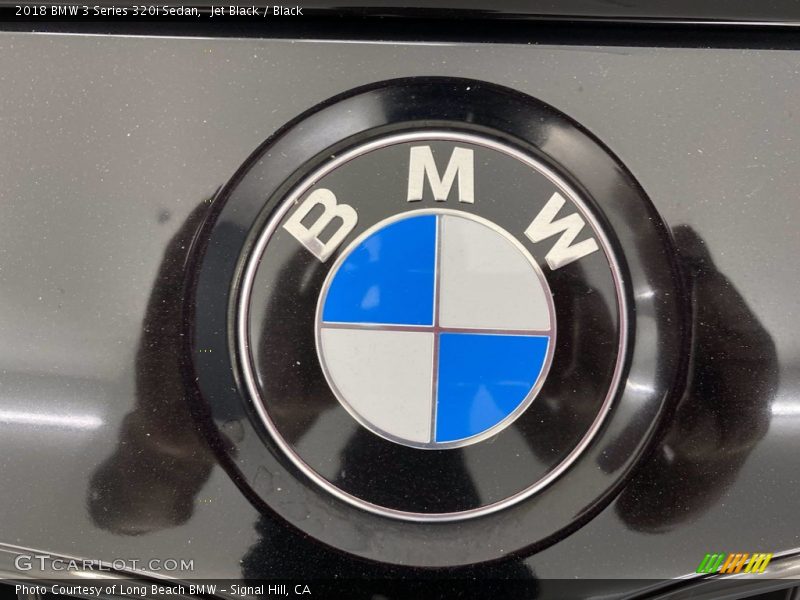 Jet Black / Black 2018 BMW 3 Series 320i Sedan
