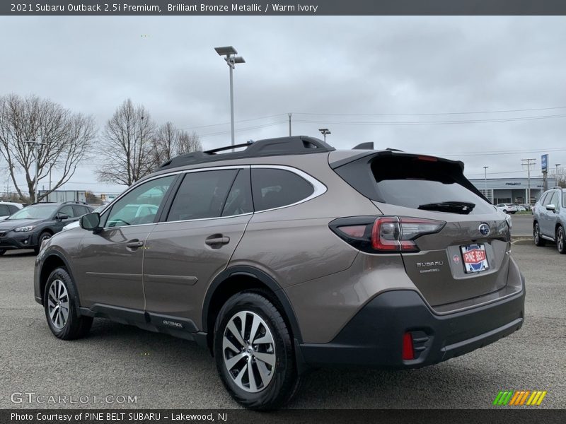 Brilliant Bronze Metallic / Warm Ivory 2021 Subaru Outback 2.5i Premium