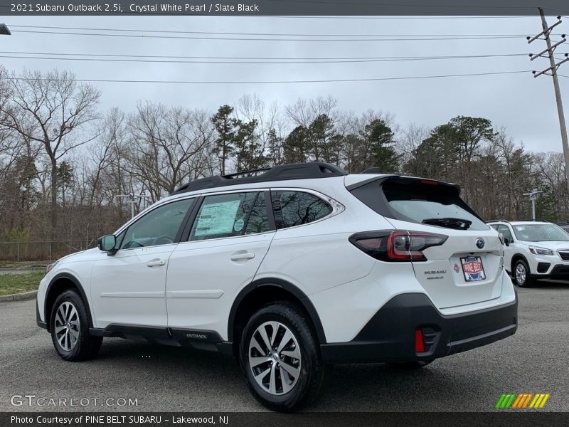 Crystal White Pearl / Slate Black 2021 Subaru Outback 2.5i