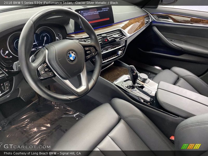 Glacier Silver Metallic / Black 2018 BMW 5 Series 530e iPerfomance Sedan