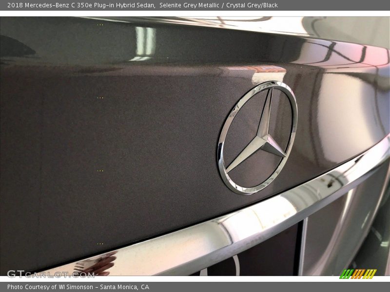 Selenite Grey Metallic / Crystal Grey/Black 2018 Mercedes-Benz C 350e Plug-in Hybrid Sedan