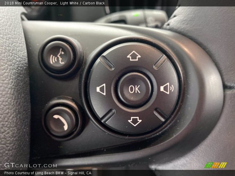 Light White / Carbon Black 2018 Mini Countryman Cooper
