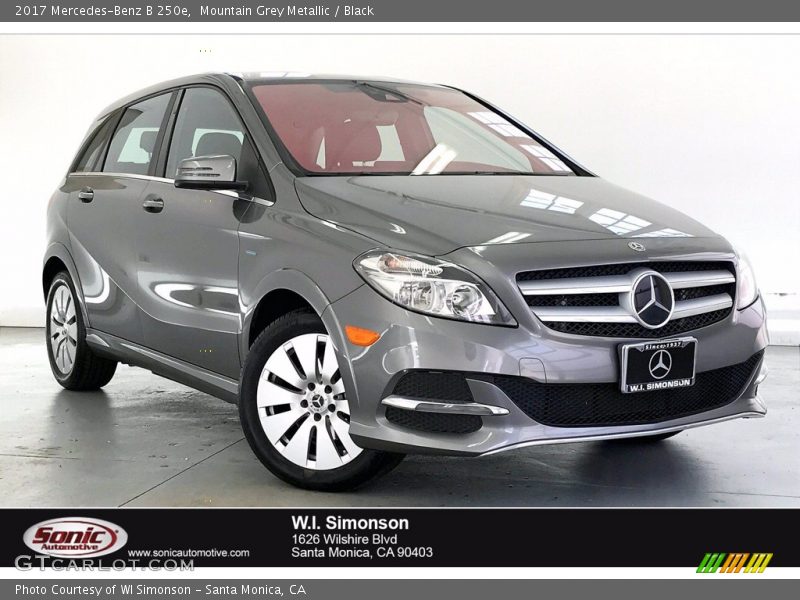 Mountain Grey Metallic / Black 2017 Mercedes-Benz B 250e