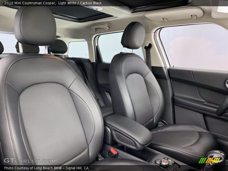 Light White / Carbon Black 2018 Mini Countryman Cooper
