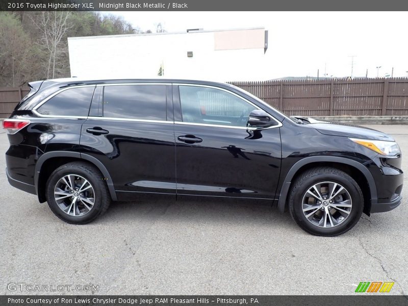 Midnight Black Metallic / Black 2016 Toyota Highlander XLE