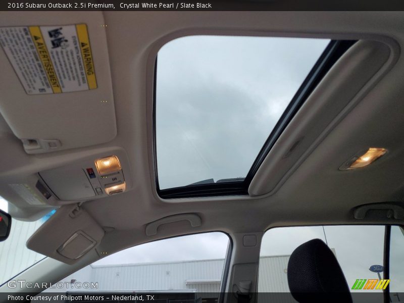 Sunroof of 2016 Outback 2.5i Premium