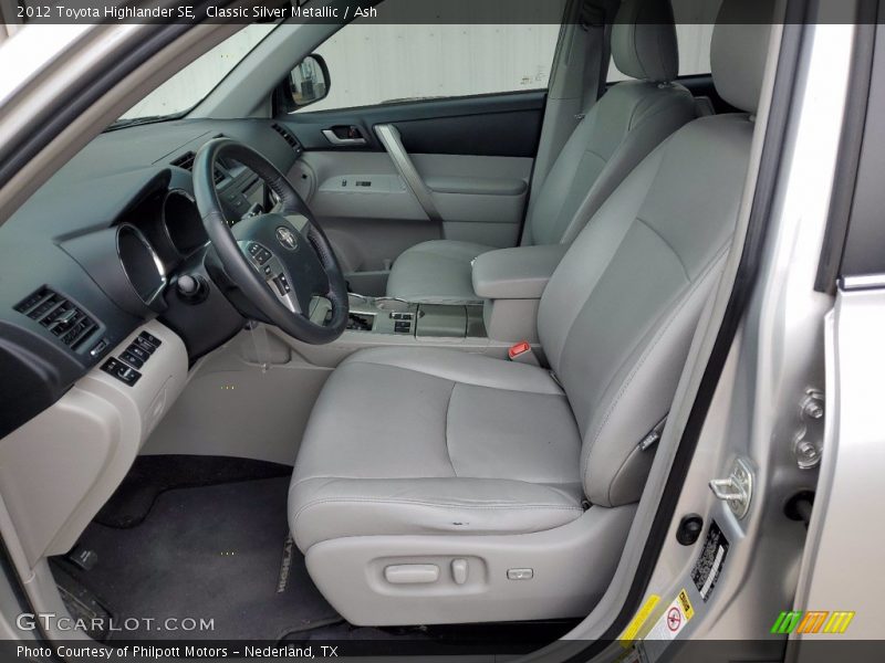 Classic Silver Metallic / Ash 2012 Toyota Highlander SE