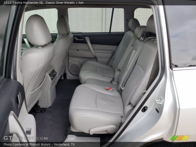 Classic Silver Metallic / Ash 2012 Toyota Highlander SE