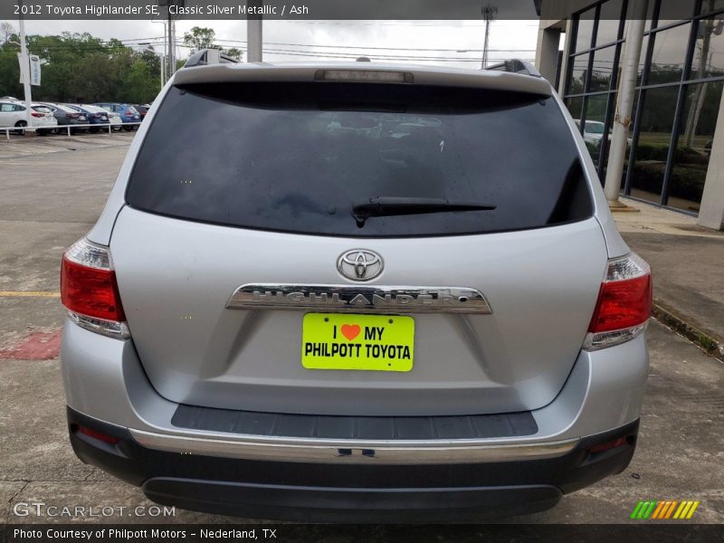 Classic Silver Metallic / Ash 2012 Toyota Highlander SE