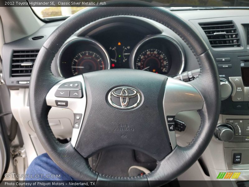 Classic Silver Metallic / Ash 2012 Toyota Highlander SE