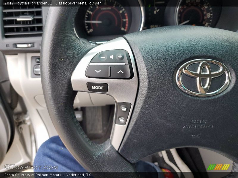 Classic Silver Metallic / Ash 2012 Toyota Highlander SE