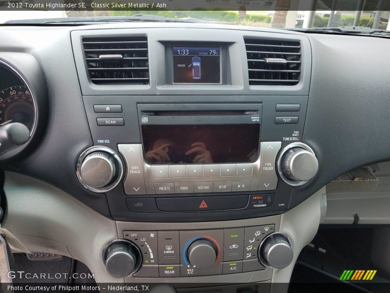 Classic Silver Metallic / Ash 2012 Toyota Highlander SE