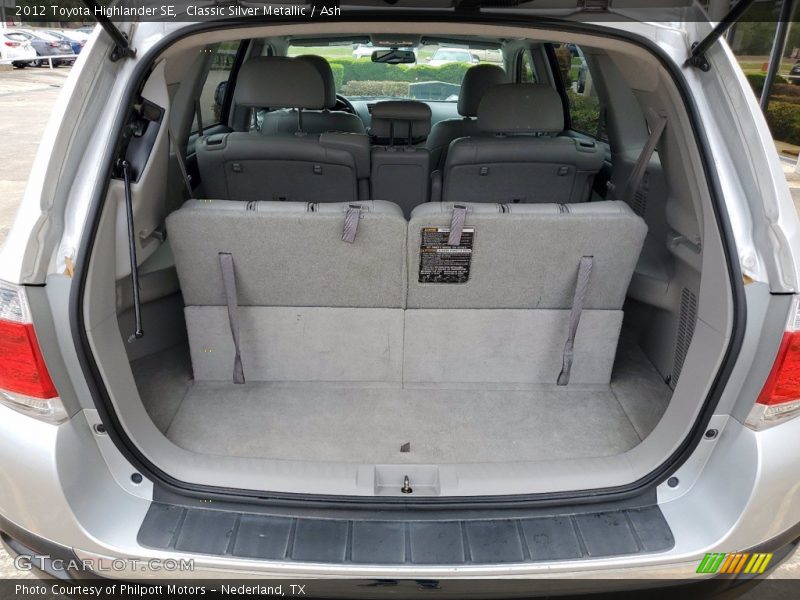 Classic Silver Metallic / Ash 2012 Toyota Highlander SE