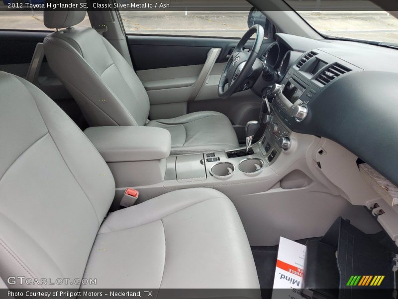 Classic Silver Metallic / Ash 2012 Toyota Highlander SE