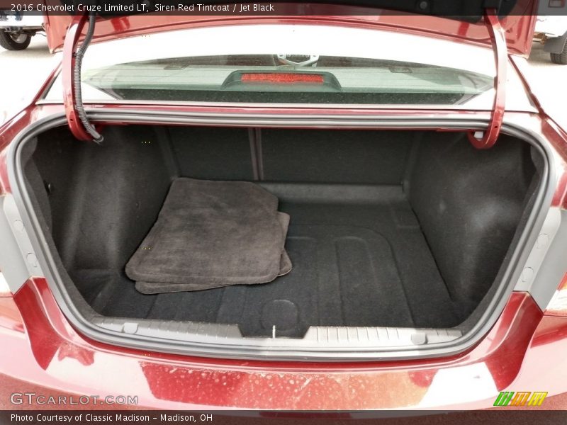 Siren Red Tintcoat / Jet Black 2016 Chevrolet Cruze Limited LT