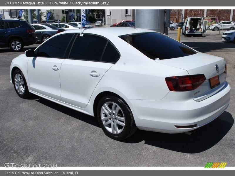 Pure White / Black/Palladium Gray 2018 Volkswagen Jetta S