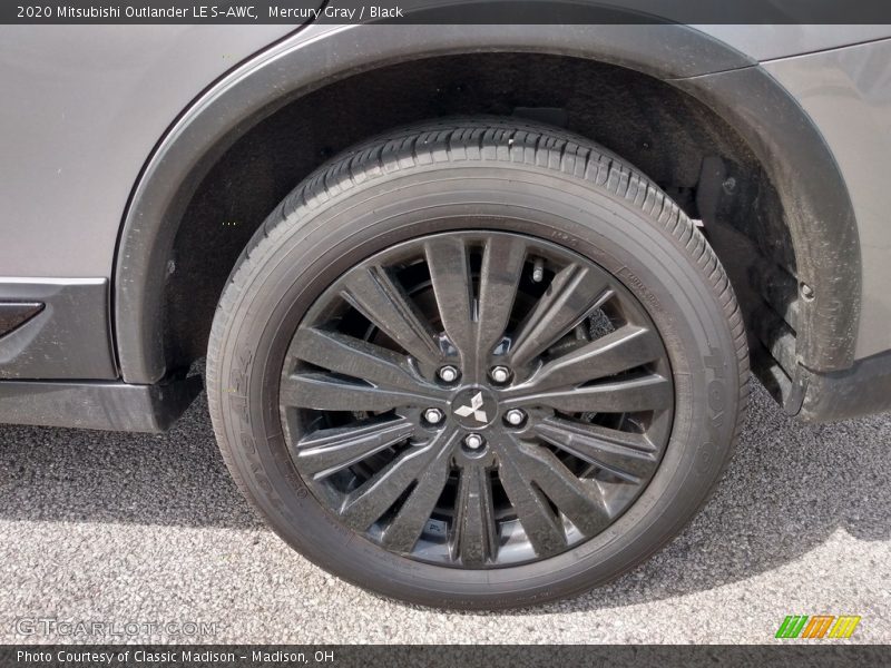  2020 Outlander LE S-AWC Wheel