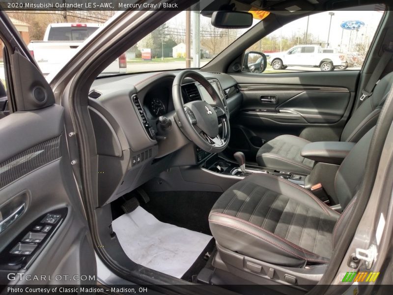 Front Seat of 2020 Outlander LE S-AWC