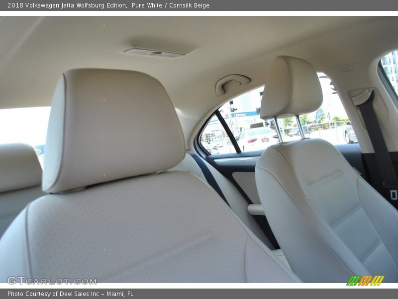 Pure White / Cornsilk Beige 2018 Volkswagen Jetta Wolfsburg Edition