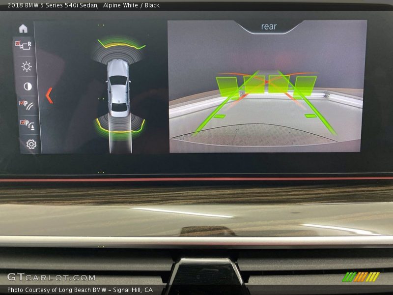 Alpine White / Black 2018 BMW 5 Series 540i Sedan