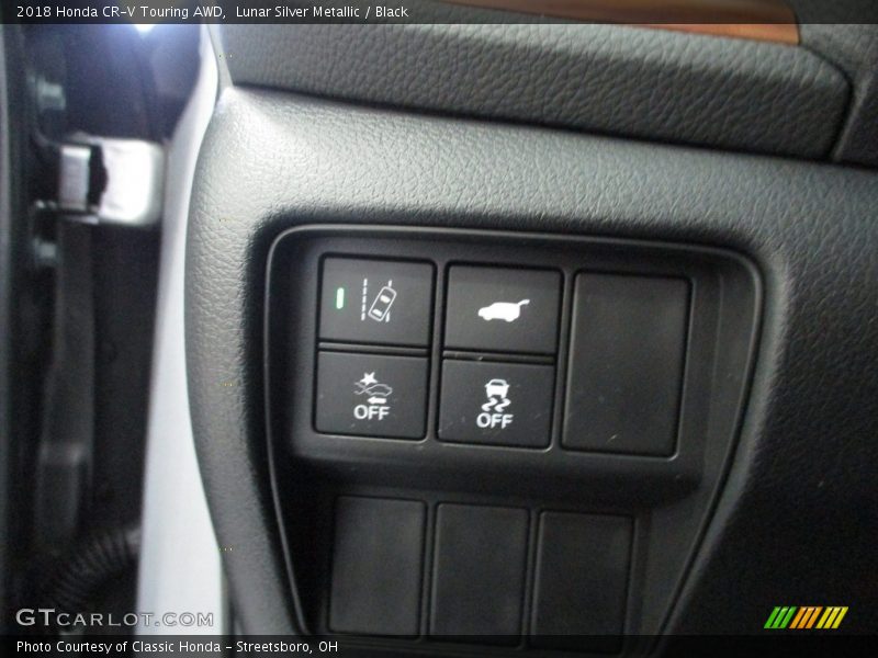 Lunar Silver Metallic / Black 2018 Honda CR-V Touring AWD