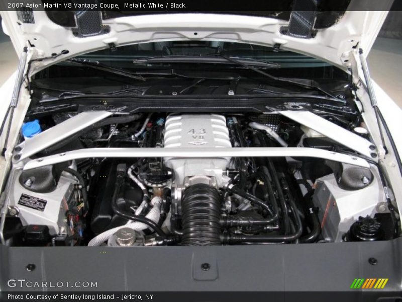 Metallic White / Black 2007 Aston Martin V8 Vantage Coupe
