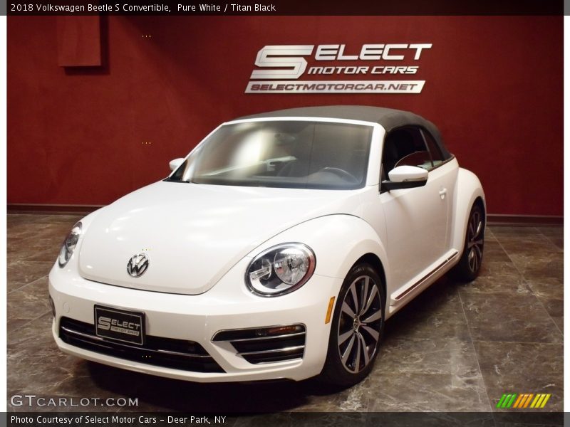 Pure White / Titan Black 2018 Volkswagen Beetle S Convertible
