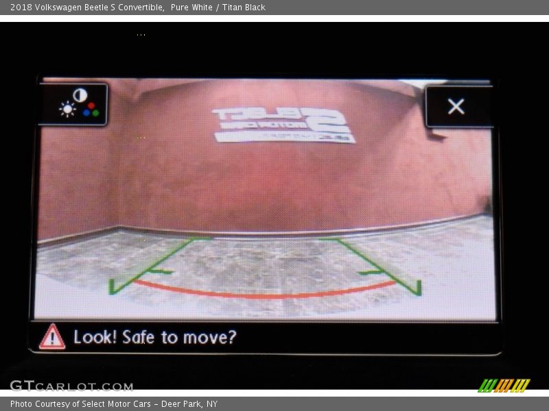Pure White / Titan Black 2018 Volkswagen Beetle S Convertible
