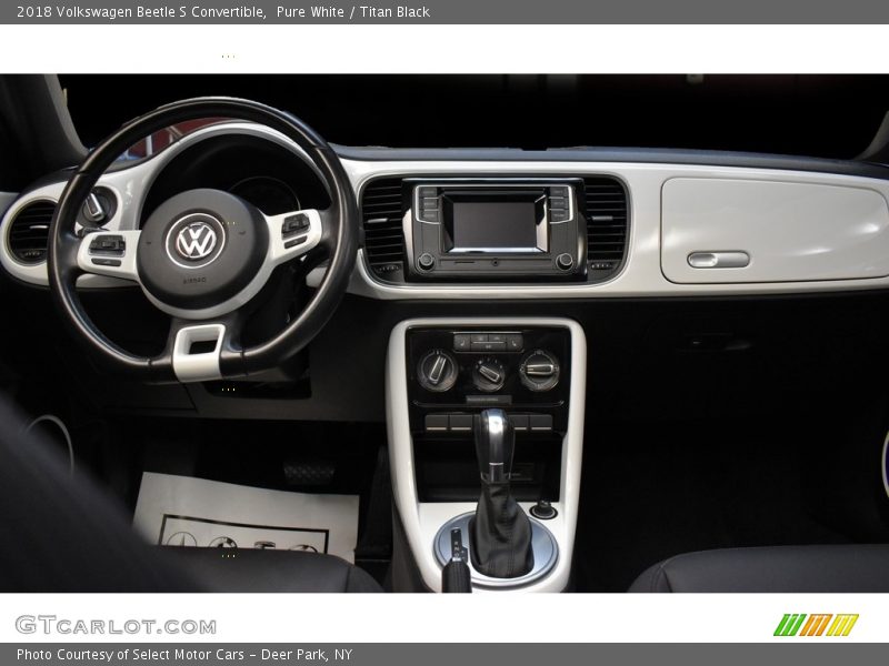 Pure White / Titan Black 2018 Volkswagen Beetle S Convertible