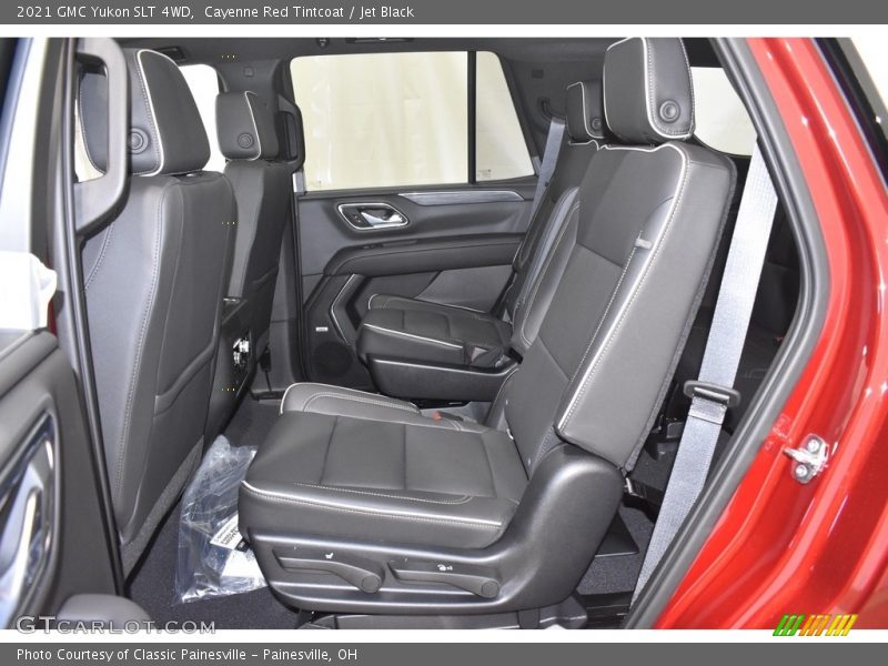 Cayenne Red Tintcoat / Jet Black 2021 GMC Yukon SLT 4WD