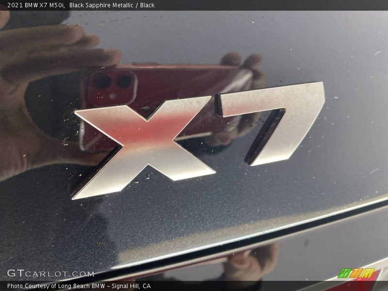 Black Sapphire Metallic / Black 2021 BMW X7 M50i