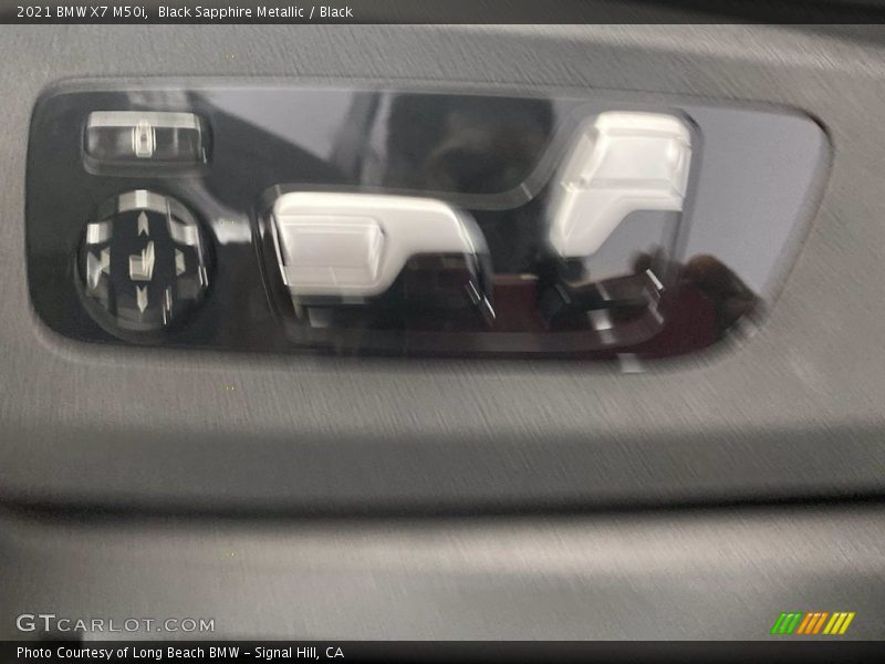 Black Sapphire Metallic / Black 2021 BMW X7 M50i