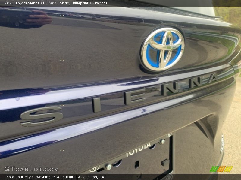 Blueprint / Graphite 2021 Toyota Sienna XLE AWD Hybrid