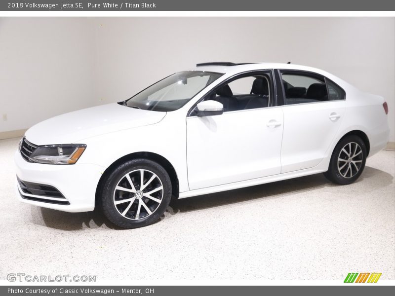 Pure White / Titan Black 2018 Volkswagen Jetta SE