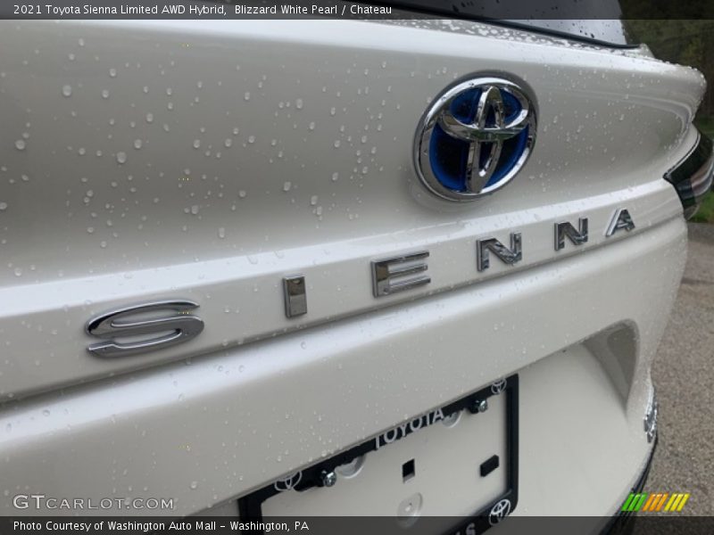 Blizzard White Pearl / Chateau 2021 Toyota Sienna Limited AWD Hybrid