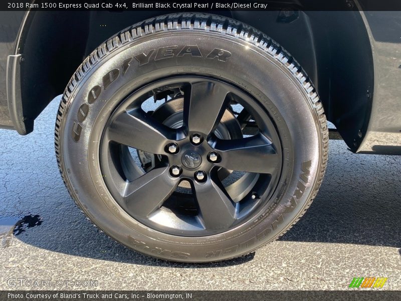 Brilliant Black Crystal Pearl / Black/Diesel Gray 2018 Ram 1500 Express Quad Cab 4x4