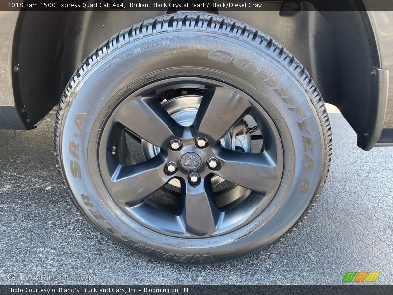 Brilliant Black Crystal Pearl / Black/Diesel Gray 2018 Ram 1500 Express Quad Cab 4x4