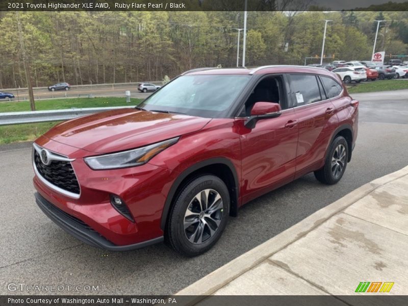 Ruby Flare Pearl / Black 2021 Toyota Highlander XLE AWD