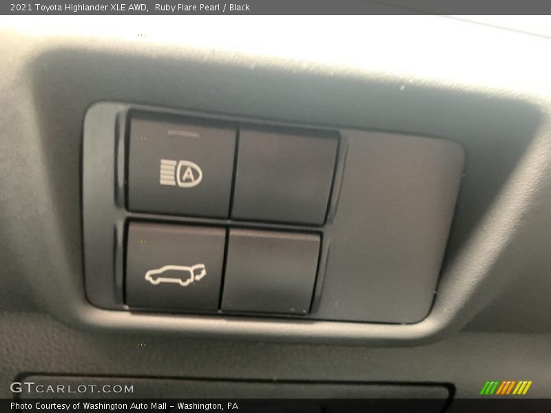 Ruby Flare Pearl / Black 2021 Toyota Highlander XLE AWD