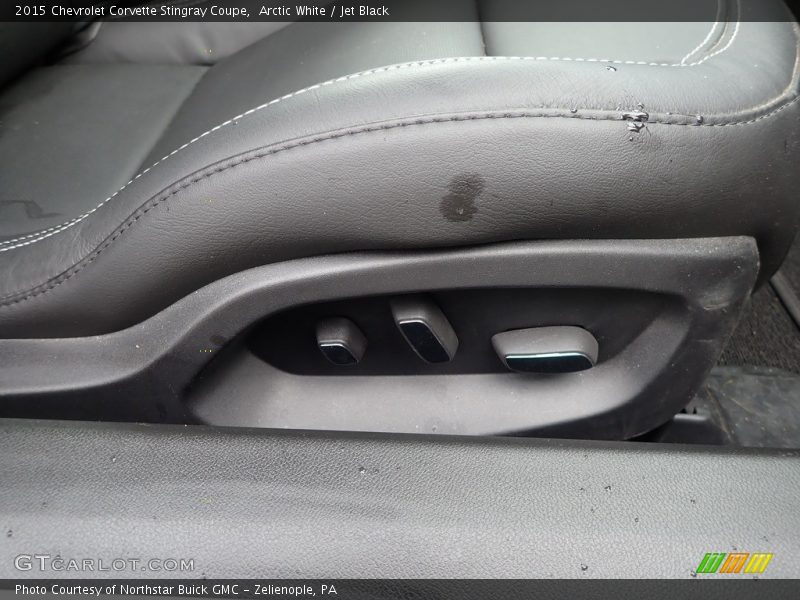 Arctic White / Jet Black 2015 Chevrolet Corvette Stingray Coupe